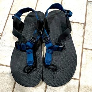 Vibram bedrock sandal size 9